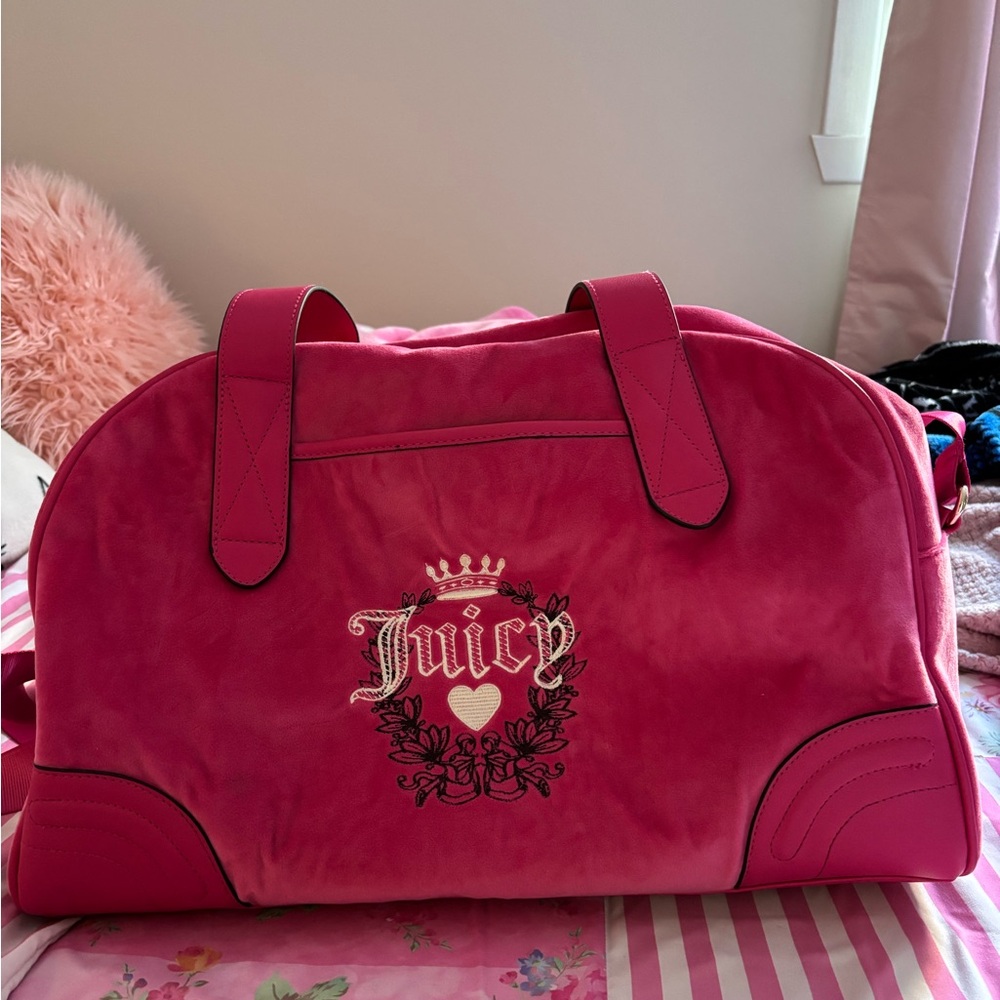 JUICY COUTURE WEEKENDER TRAVEL BAG
